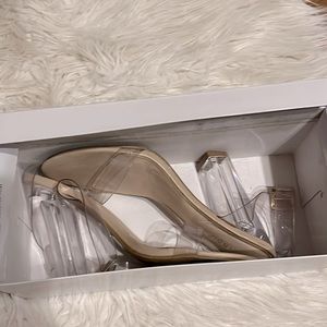 Clear heels from fashionnova not so used , good condition. Size 7.5